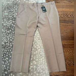 NWT men’s Dockers Straight Fit Flat Front 44W x 29L
